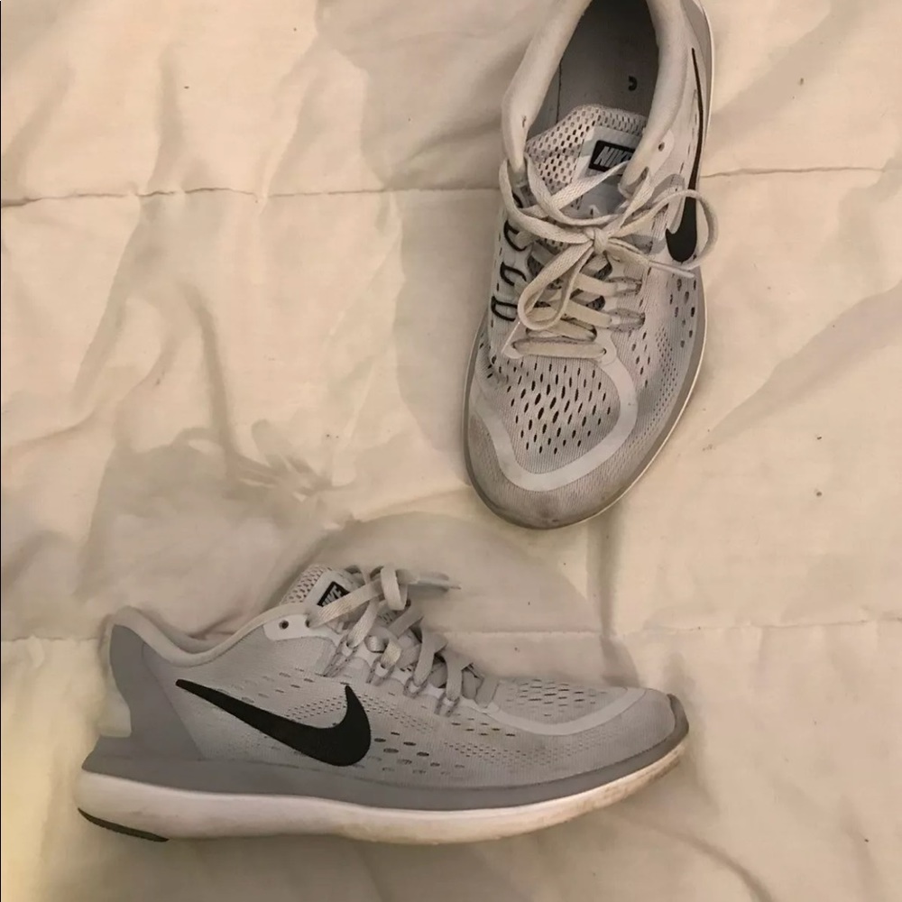 grey and white nike free runs!